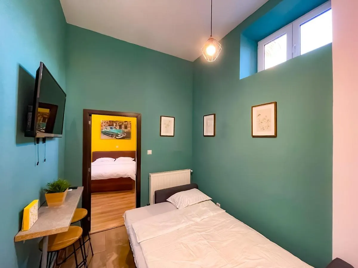 Cool Flat In The Heart Of Bucharest'S Fun And History Apartment