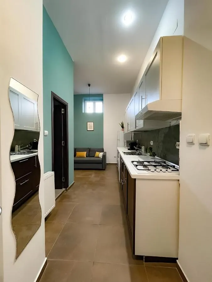 Cool Flat In The Heart Of Bucharest'S Fun And History Apartment