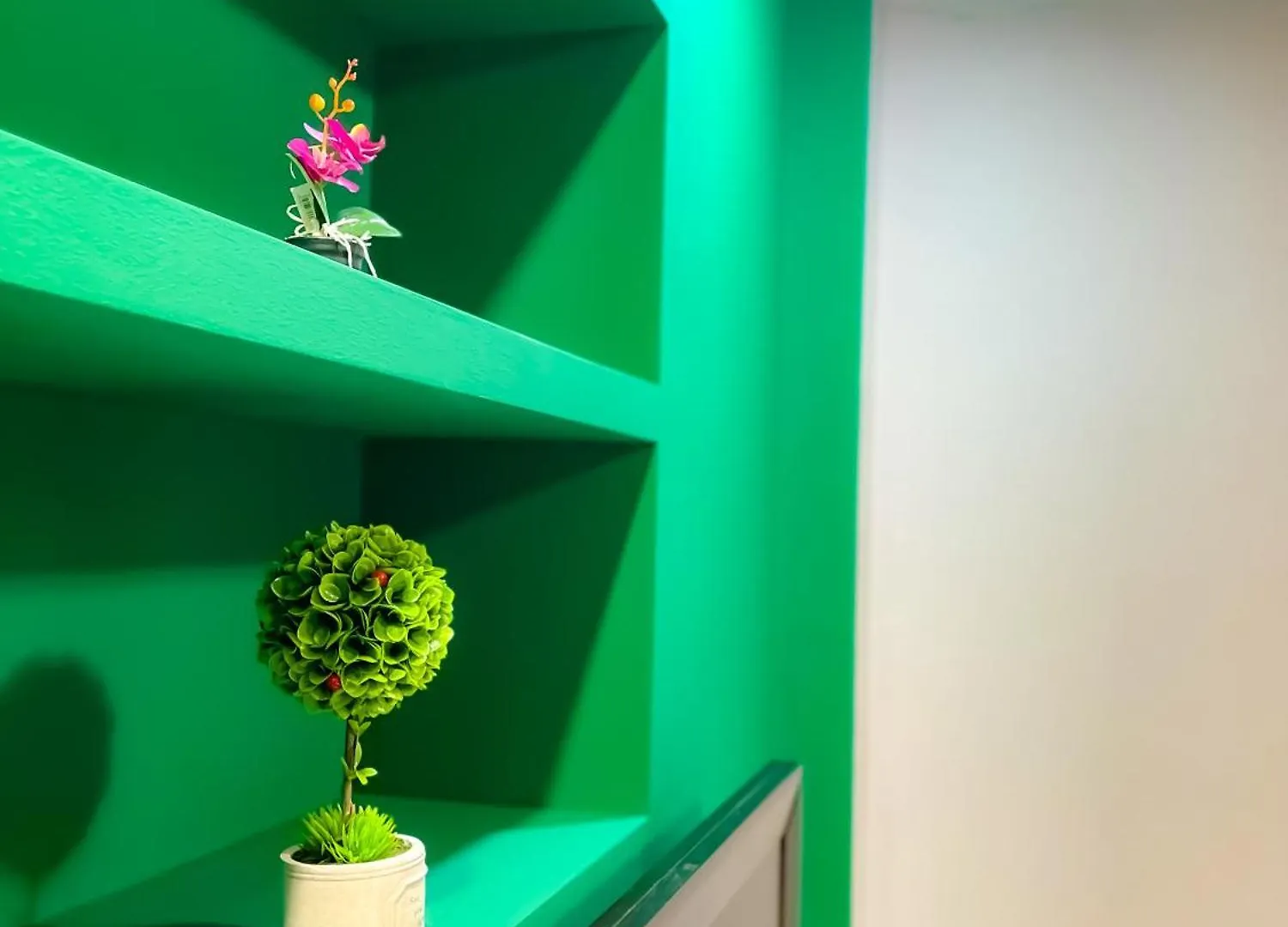 Cool Flat In The Heart Of Bucharest'S Fun And History Apartment