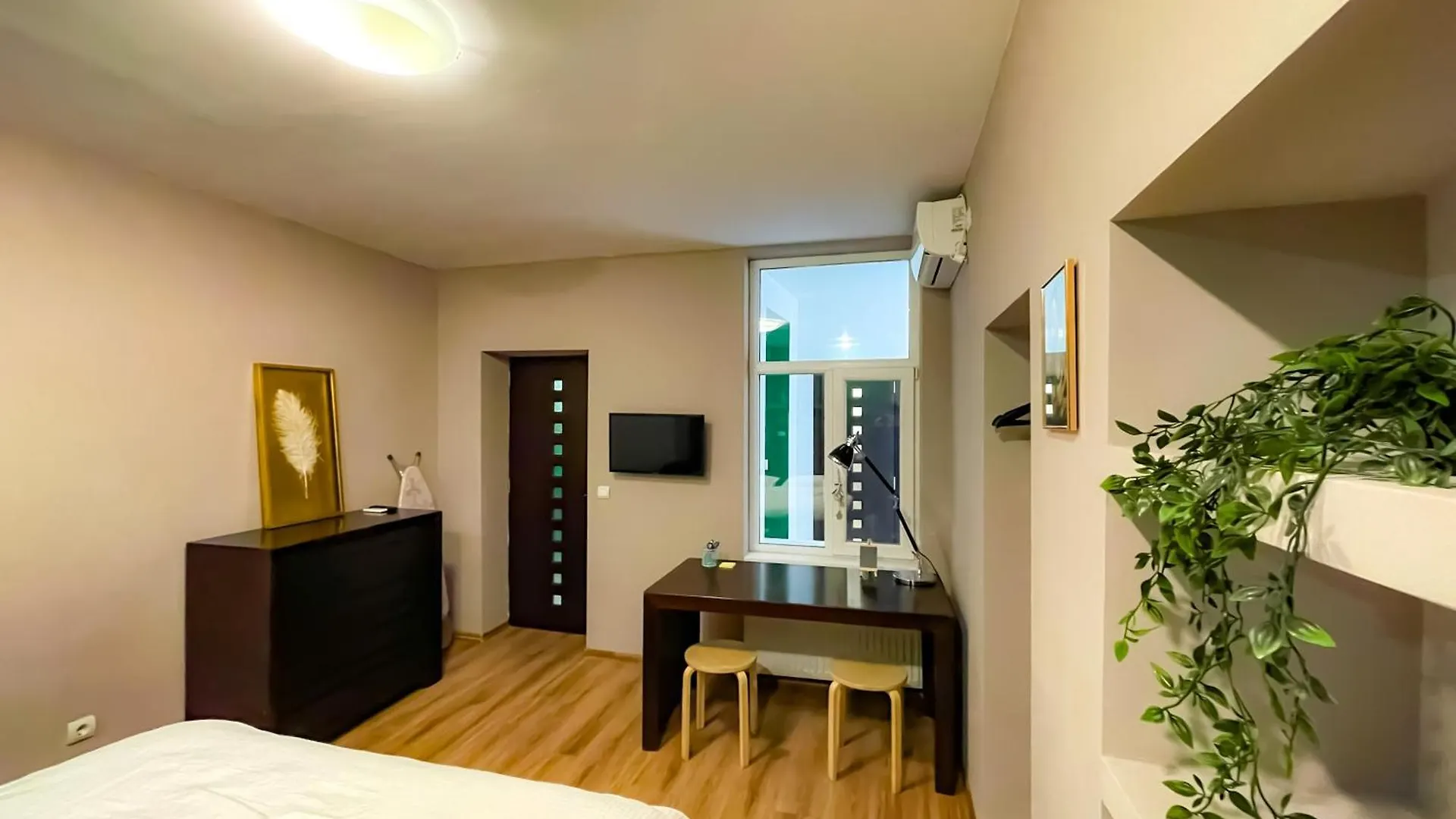 Cool Flat In The Heart Of Bucharest'S Fun And History Apartment 0*, Bucharest Romania