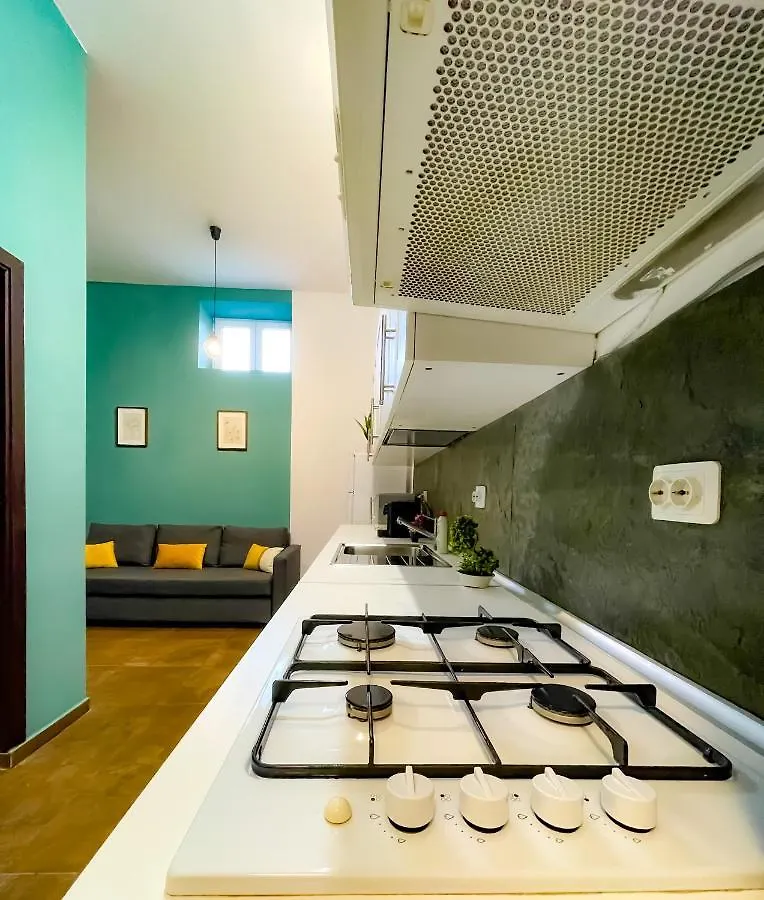 Apartamento Cool Flat In The Heart Of Bucharest'S Fun And History
